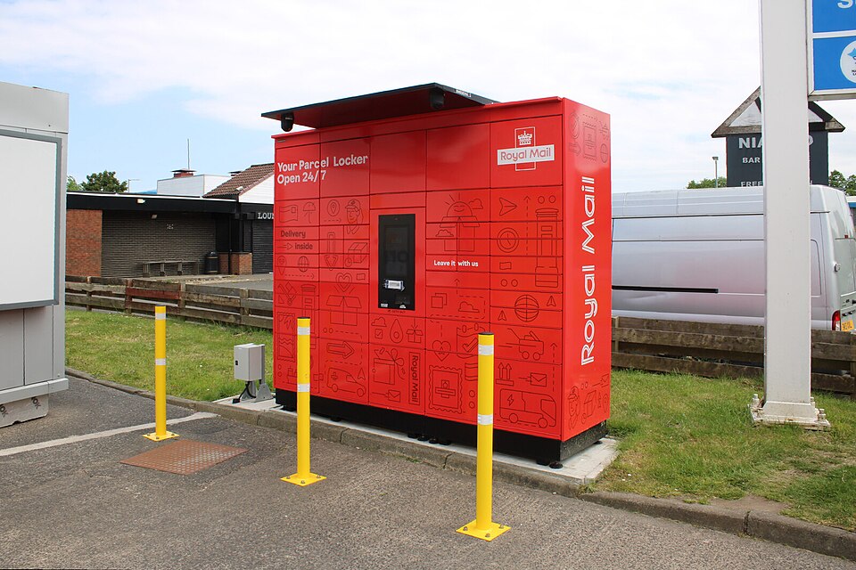 Royal Mail 24/7 smart parcel locker — automated parcel machine for collections and returns